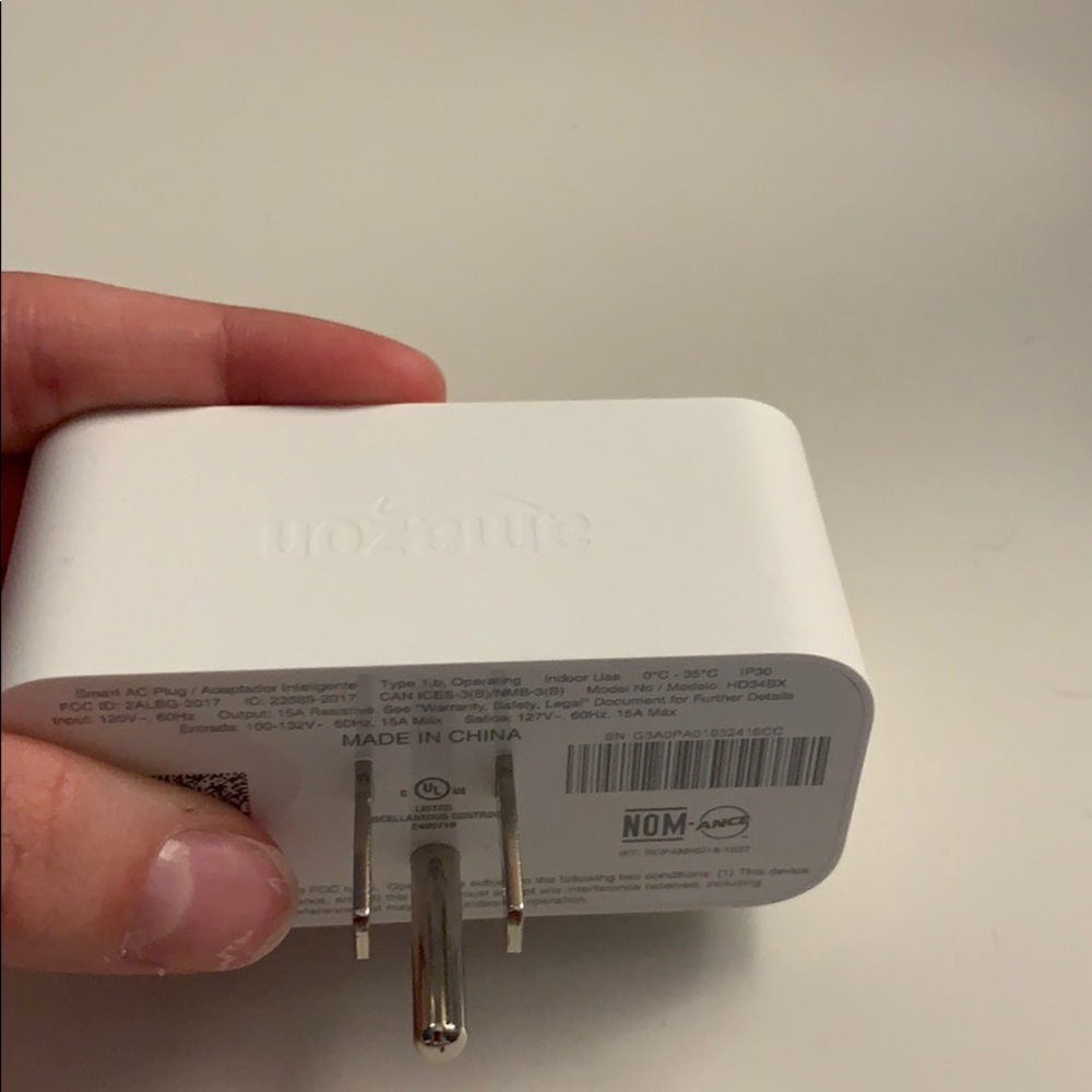 Amazon Alexa Plug - Picture 4 of 4